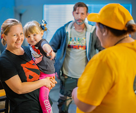 VALÓDI SEGÍTSÉGET HOZUNK